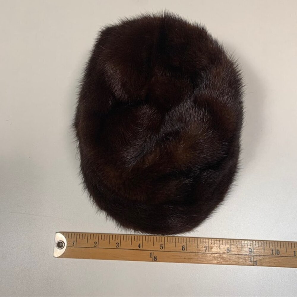Vintage Beatrice Hat – Kates Canada Brown Mink Fur Winter Hat | Luxury Vintage - Picture 5 of 7